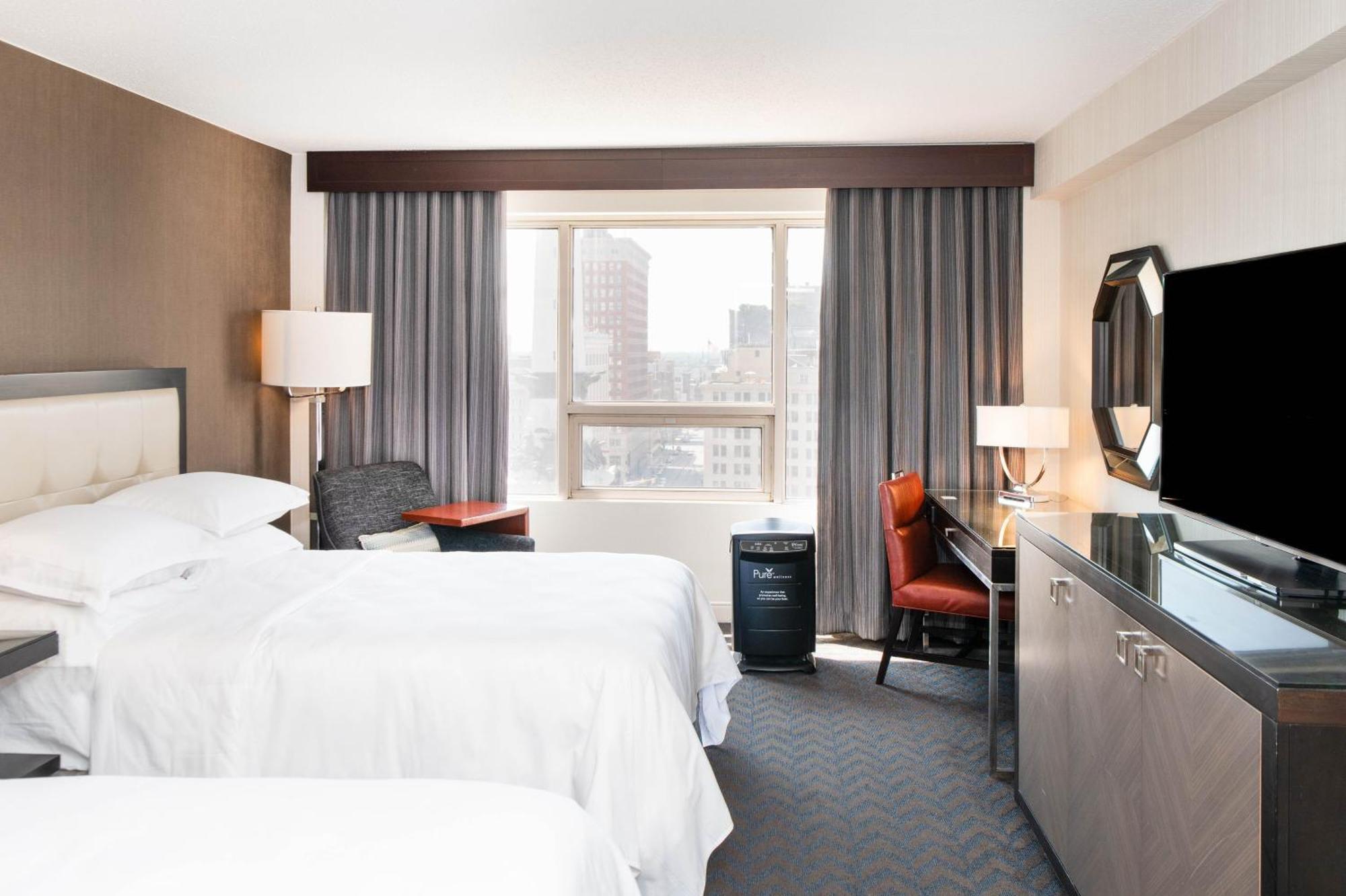 Sheraton Indianapolis City Centre Hotel Экстерьер фото