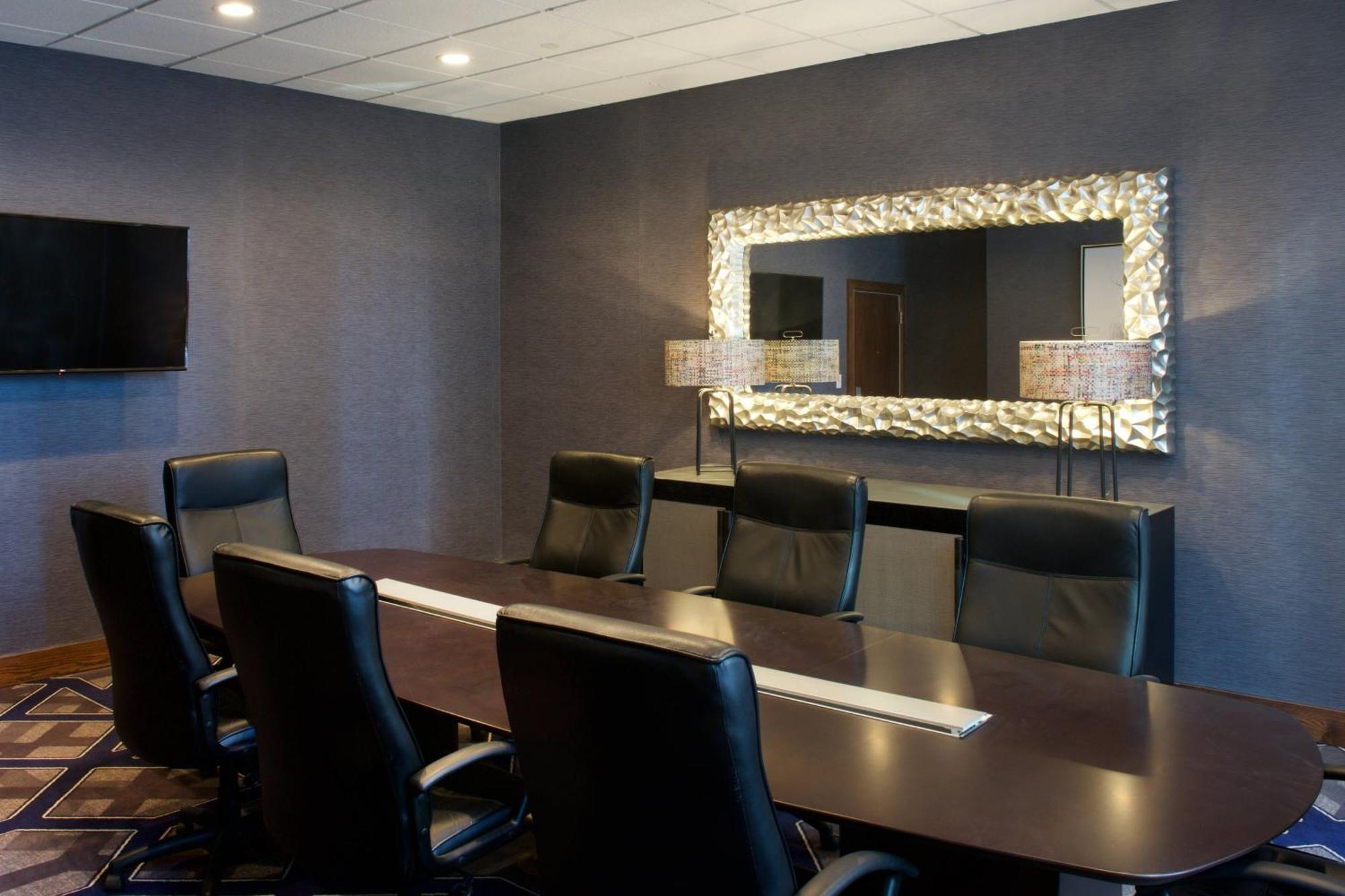 Sheraton Indianapolis City Centre Hotel Экстерьер фото
