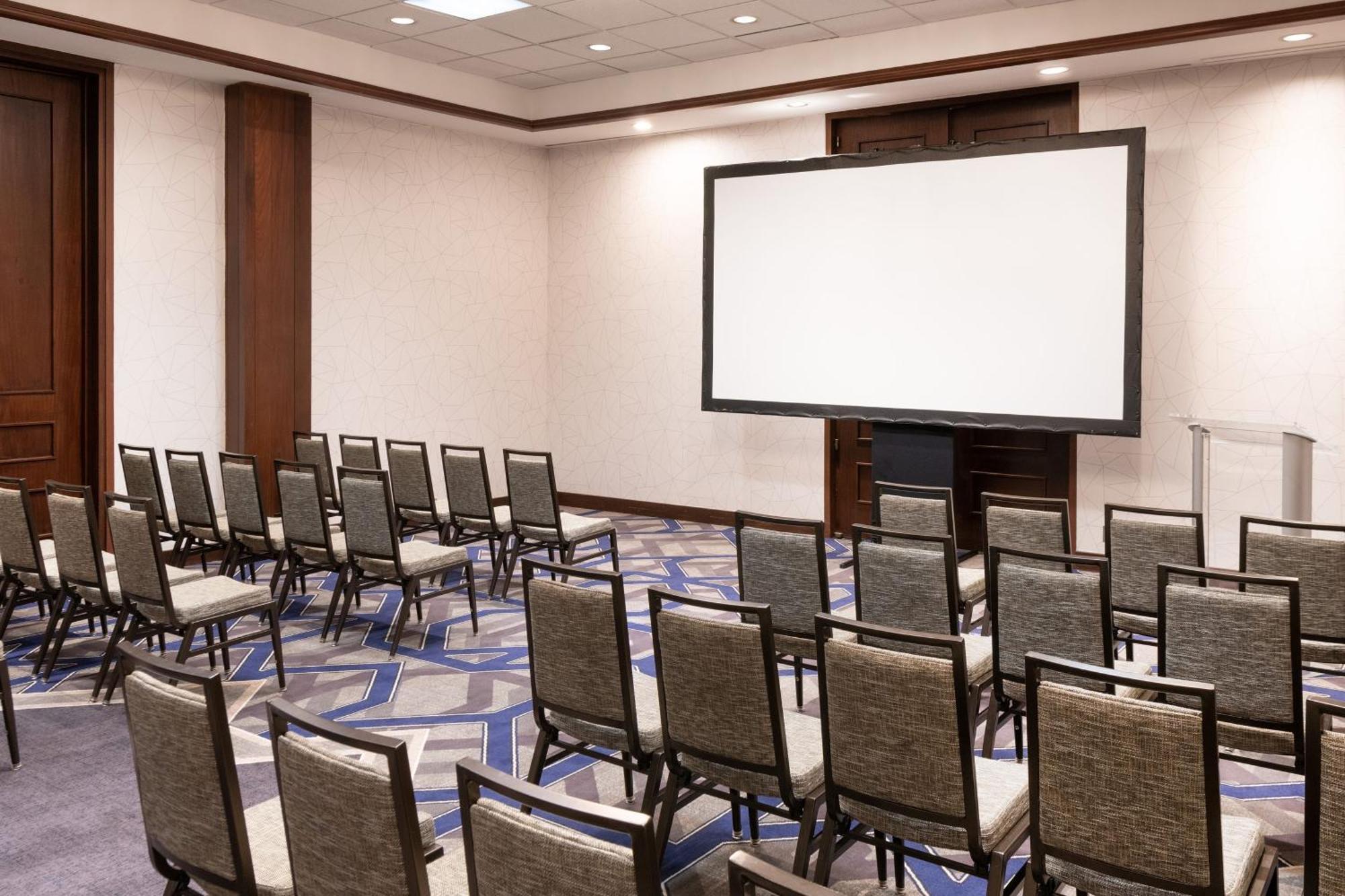Sheraton Indianapolis City Centre Hotel Экстерьер фото
