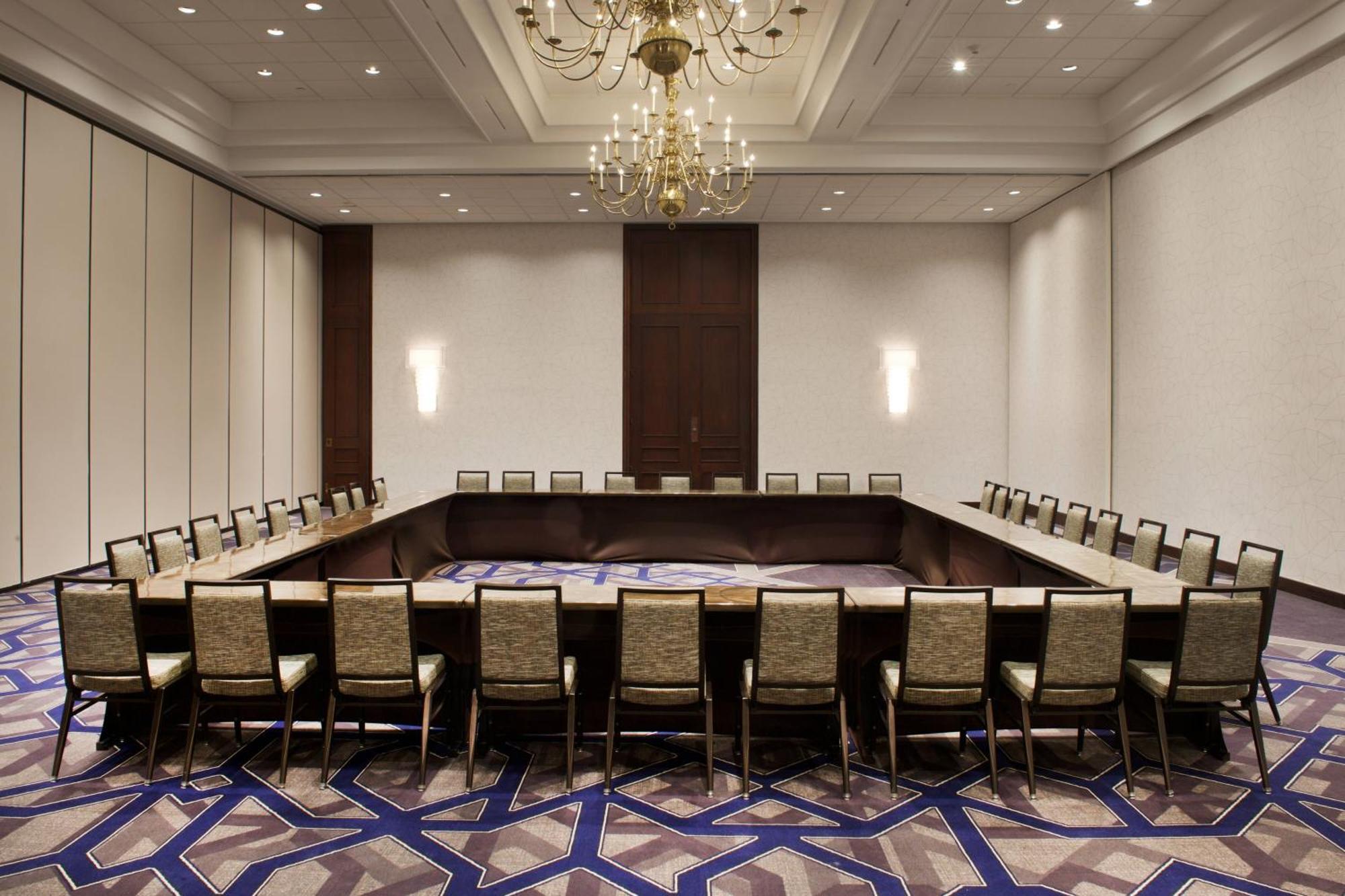 Sheraton Indianapolis City Centre Hotel Экстерьер фото