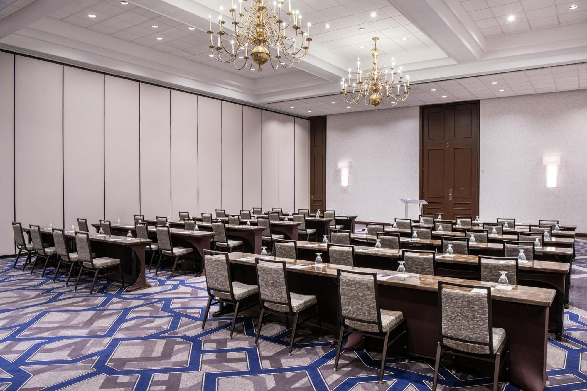 Sheraton Indianapolis City Centre Hotel Экстерьер фото