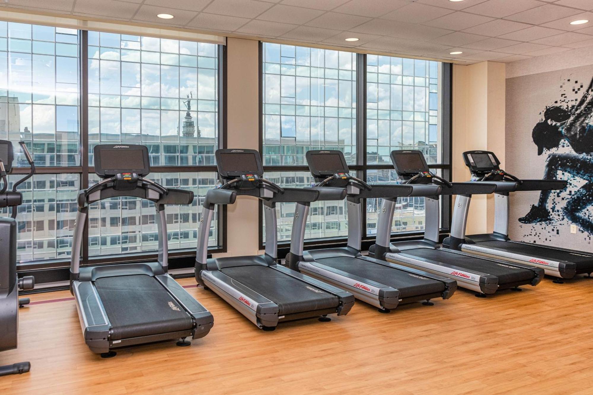 Sheraton Indianapolis City Centre Hotel Экстерьер фото