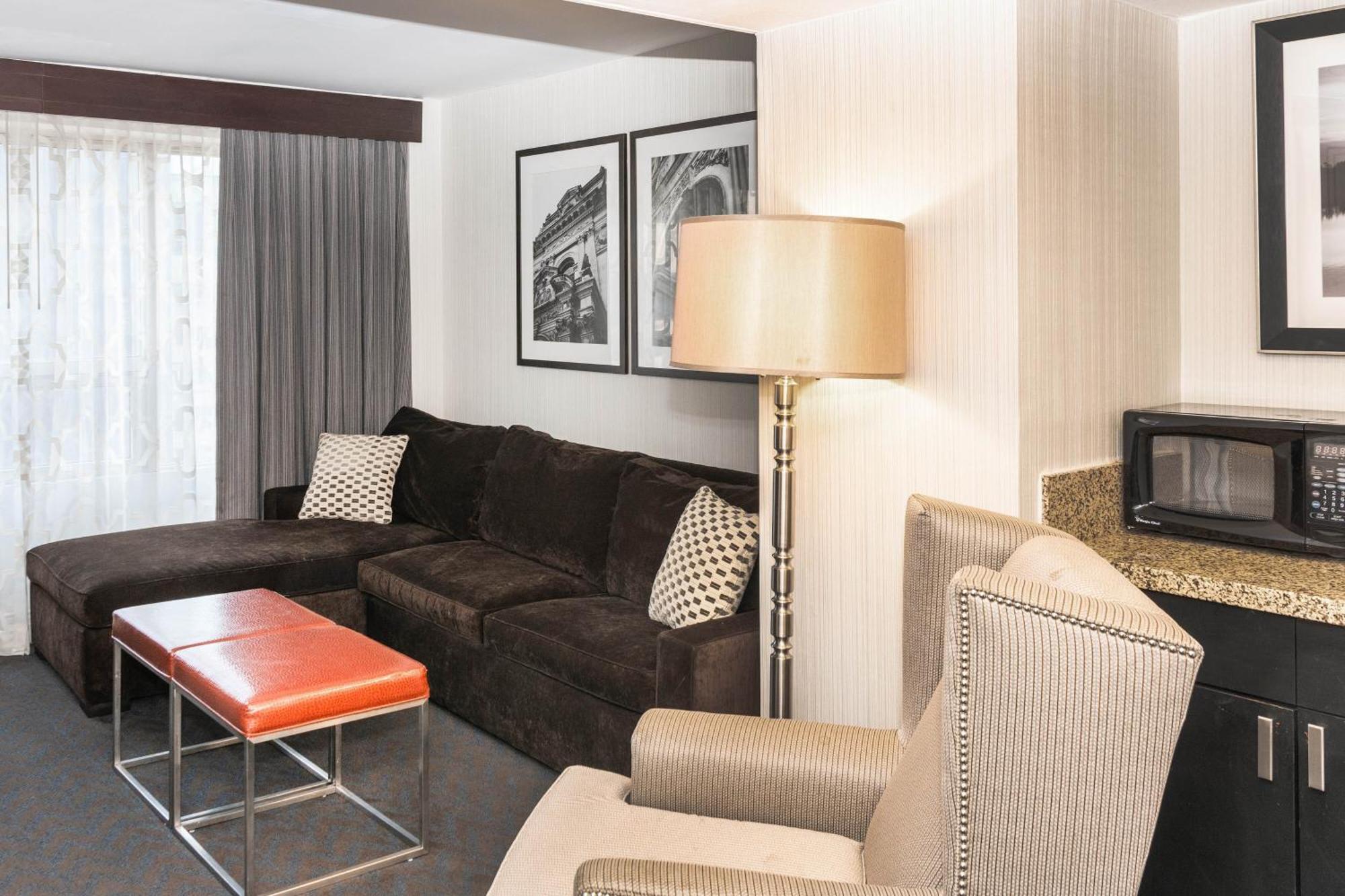 Sheraton Indianapolis City Centre Hotel Экстерьер фото