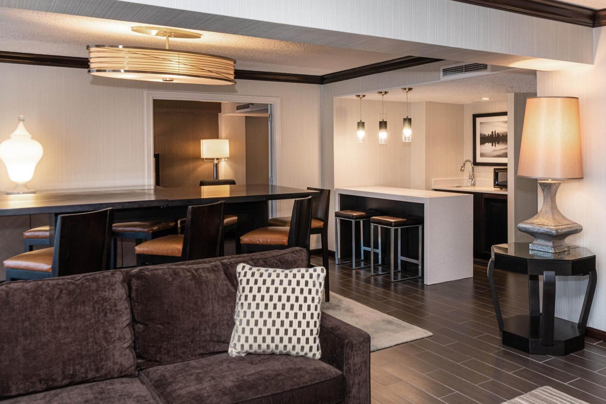 Sheraton Indianapolis City Centre Hotel Экстерьер фото