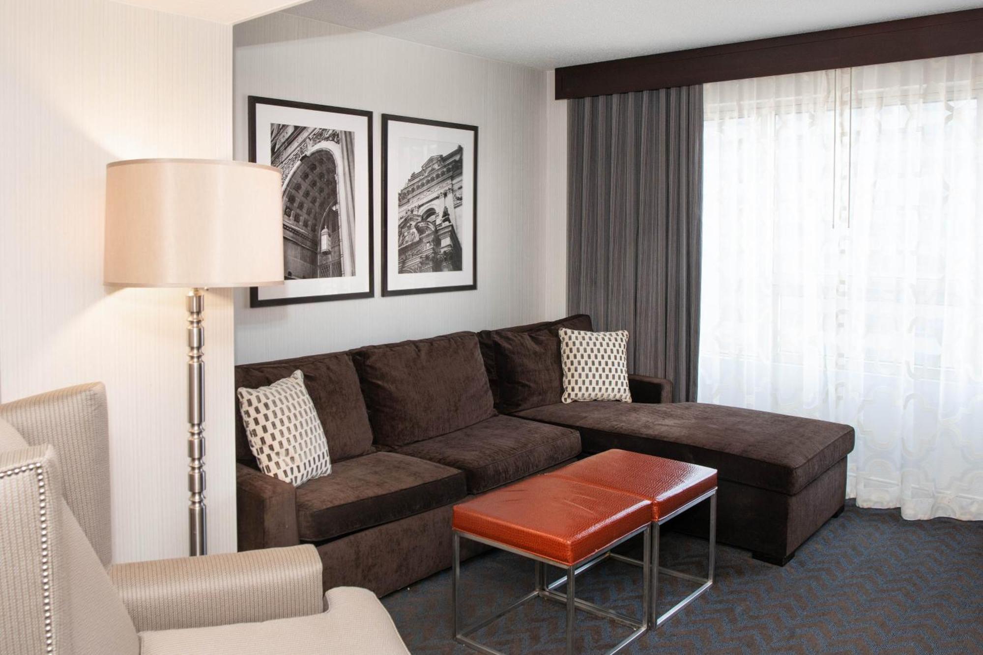 Sheraton Indianapolis City Centre Hotel Экстерьер фото