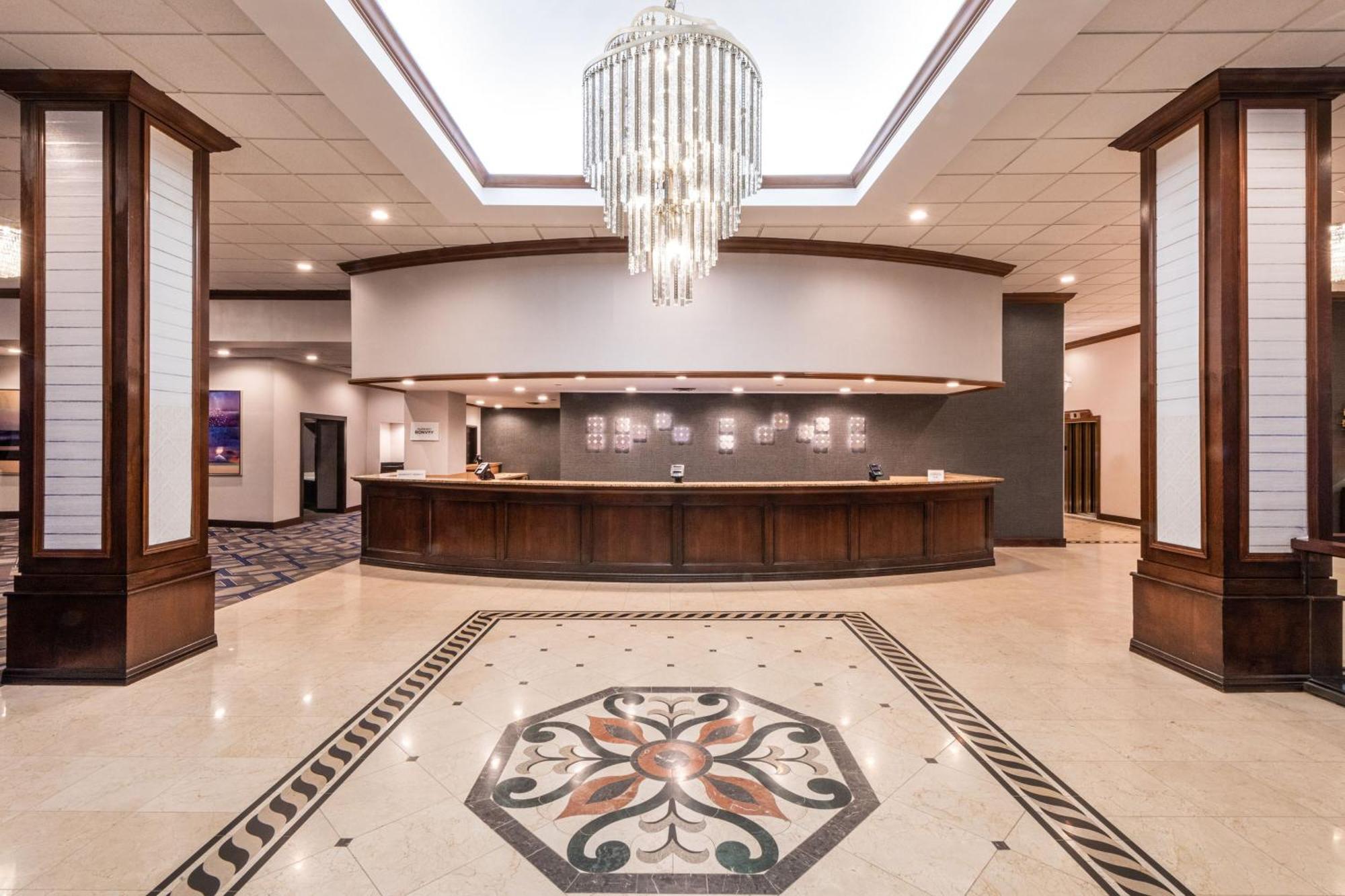 Sheraton Indianapolis City Centre Hotel Экстерьер фото